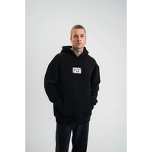 Tarz Yeri Erkek Kapşonlu Uzun Kol Patchli Nakışlı Sweatshirt - Siyah