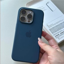 RainyFire Tech iPhone 14 Pro Max Magsafe Animasyonlu Kutulu Liquid Silikon Kadife Içli Kılıf – Lacivert