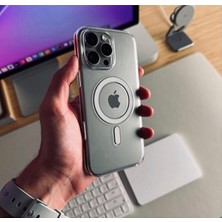 RainyFire Tech Apple iPhone 16 Pro Magsafe Animasyonlu Sararmaz Kutulu Mika Şeffaf Kılıf