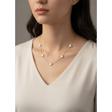 Atalya Accessory Mini Yonca Modeli Gold Renk Beyaz Taşlı Kadın Paslanmaz Çelik Kolye - Kararma Yapmaz Çift Taraflı