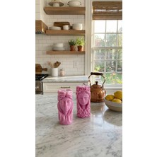 Raw Home Çilek Kokulu Pembe 2’li Dekoratif Büst Mum Seti – Sanatsal Figür Mum, El Yapımı Kokulu Tasarım Mum