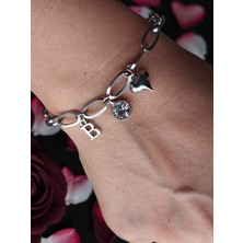 Amabel Jewelerys Sevgililer Günü Hediyesi Kalp, Zirkon Taş ve Harf Charmlı Çelik Bileklik (Ipli Bileklik Hediyeli)