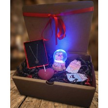 UltraMint Sevgililer Günü Hediye Seti Işıklı Küre, Kolye, Çift Anahtarlık, Kalpli Mum