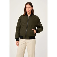 Kadın Bomber Mont Ceket – Fermuarlı, Kapitone Içi Astarlı, Su Itici Kumaş, Regular Fit, Yandan Cepli, Günlük Bahar & Kış Şık Rahat Stil - Haki