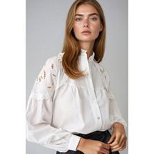 Lior Design Beyaz Hakim Yaka Güpür Detaylı Premıum Gömlek BCHESQ-251085