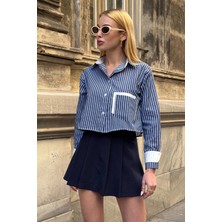 Lior Design Lacivert Manşet ve Cepleri Garnili Çizgili Oversize Crop Dokuma Gömlek BC231036