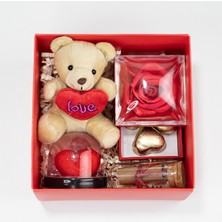 UltraMint Sevgililer Günü Hediye Kutusu: Kalpli Fanus, Ayıcık ve Çikolata