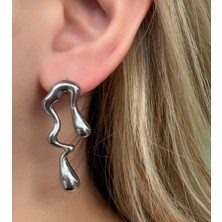 Linda Shop Gümüş Renk Asimetrik Figürlü Çelik Küpe (Çift)