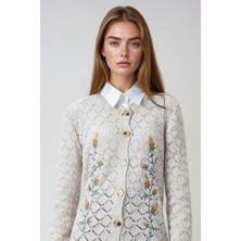 Lior Design Bej Ajurlu Çiçek Nakışlı Düğmeli Triko Hırka BCHESQ-251158