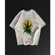 Tarz Yeri Ön ve Arka Baskılı Oversize Bisiklet Yaka T-Shirt- Beyaz