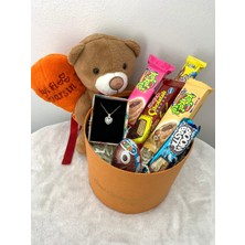 UltraMint Sevgiliye Özel Hediye Seti, Çikolata Kutusu ve Peluş Ayı ile Unutulmaz Anlar