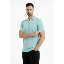 Tarz Yeri Erkek Triko Kumaş Yakalı Düğmesiz Açık Yaka Fitilli Kısa Kollu Regular Fit Tişört T-Shirt - Mint Yeşili
