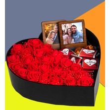 UltraMint Sevgililer Gününe Özel Kalp Kutu Çiçek ve Çikolata Buketi Seti