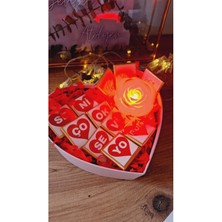 UltraMint Işıklı Gül Hediye Çikolata Kutusu, Sevgililer Günü ve Özel Günler Için