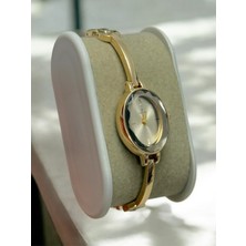 UltraMint Şık Yuvarlak Altın Tonlu Çelik Kadın Kol Saati, Zarif ve Özel Tasarım