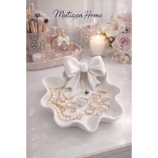 UltraMint Şık Fiyonk Detaylı Dekoratif Takı Tabağı, Zarif ve Kullanışlı Tasarım