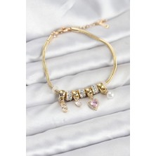 Pirinç Gold Renk Pembe Kalp Charmlı Kadın Bileklik
