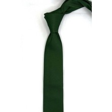 Kravatkolik 4.5 cm Yeşil Düz Ultra Slim Ipek Kravat İK2337