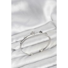 Yıldız Model Gümüş Renk Pirinç Kadın Bileklik