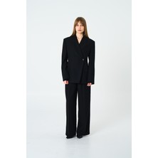 Kadın Siyah Asimetrik Kruvaze Blazer