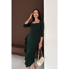 Neşeli Butik Kadın Yeşil Eteği Volanlı Asimetrik Kesim Kare Yaka Elbise