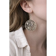 Herşey Nota Güneş ve Ay Figürlü Yuvarlak Metal Küpe