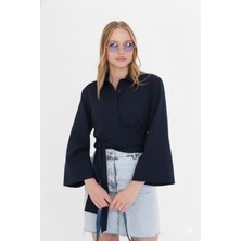 Thiff Kadın Lacivert Geniş Manşetli Kol Detaylı Önü Bağlamalı Poplin Gömlek