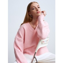 Dilvin 10645 Kadın Pembe V Yaka Yün Karışımlı Uzun Kol Kazak Rahat Kesim Günlük Kullanım İçin