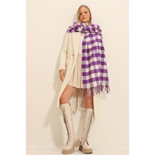 Neşeli Butik Kadın Mor Kare Desenli Püsküllü Yumuşak Dokulu Şal Atkı NBAKS052