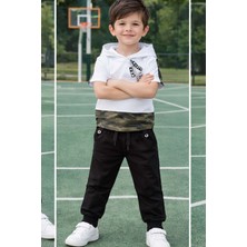 Riccotarz Erkek Çocuk Kapüşonlu ve Kamuflaj Desenli T-Shirt Paçası Lastikli Siyah Eşofman Takım