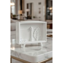 Safir Design Kişiye Özel Isimli Taş Tozu Dekoratif Çerçeve - Nostaljik Sokak Lambası ve Ağaç Figürlü Obje