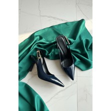 Divolya Voli Lacivert Rugan Yanı Tokalı (8 Cm) Sivri Burun Topuklu Ayakkabı