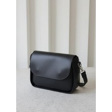 Veyla Style Klasik Siyah Suni Deri Omuz Çantası