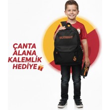 Galatasaray Lisanslı Siyah Okul Çantası Yanında Aslan Logolu Kalemlik Hediyeli