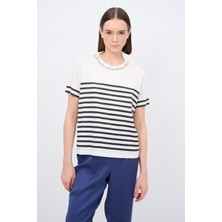 Love My Body Yakası Taş Detaylı Çizgili Tişört Kemik 175L9556000