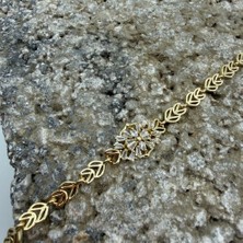 Mare Accessories Çiçek Formlu Taş Detaylı Gold Yaprak Zincir Bileklik
