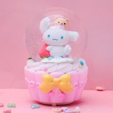 PremiumPort Pembe Cinnamoroll Orta Boy Kar Küresi Işıklı ve Müzikli, 12X8 cm