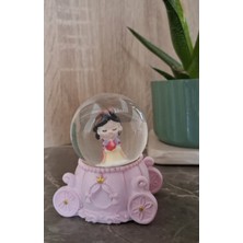 PremiumPort Işıklı Mini Kar Küresi, Şık ve Dekoratif Hediye Seçeneği