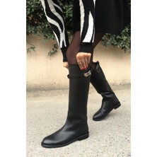 BeBeQ Laroc Siyah Toka Detaylı Düz Binici Kadın Çizme