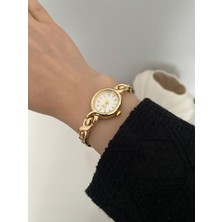 Elifra Gold Renk Kadın Kol Saati - Ince Kordonlu Klasik Takı Saat - Bileklik Tipi