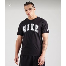 Nike Sportswear Club Seasonal Short-Sleeve Siyah Erkek T-Shirt FZ7987-011