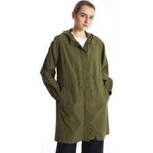 Lc Waikiki Yeni Sezon Kapüşonlu Kadın Yağmurluk