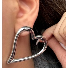 Linda Shop Gümüş Renk Kalp Figürlü Çelik Küpe (Çift)