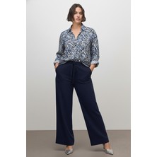 Myline Düğme Detaylı V Yaka Bluz