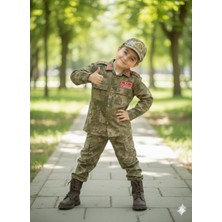 Minik Kahramanlar Için Askeri Kamuflaj Alt Üst Takım - Kepli