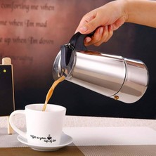 UltraMint Pratik ve Şık Moka Cezve 4 Cup, Kahve Keyfini Yükselten Tasarım