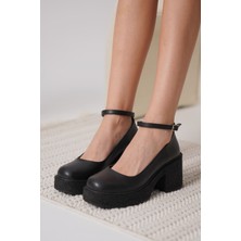 Shoegar Kadın Siyah Bilekten Baretli Günlük Ayakkabı EATR06MS01C