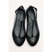 Lutvelizade Babet 2606 - Oval Burun Pencere Detaylı Siyah Kadın Babet