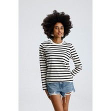 Rose Arya Beyaz Yaka Siyah Çizgili Uzun Kol Tshirt