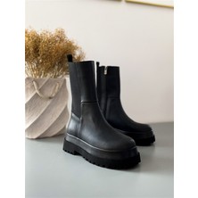 BeBeQ Morgan Siyah Mat Kalın Tabanlı Kadın Bot